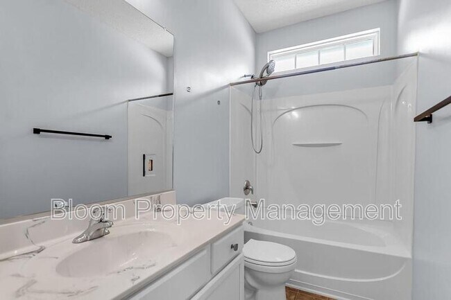 Building Photo - 317 Savannah River Dr