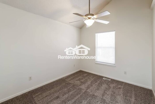 Building Photo - 4 Bed 3 Bath For Rent In Kearney!