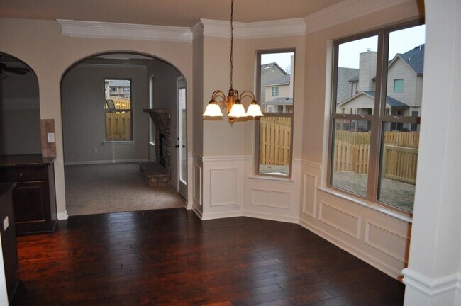 Building Photo - 1455 Forest Brook Trail