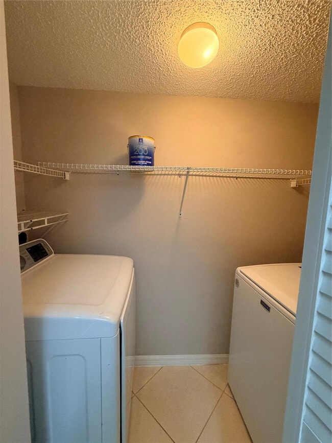 Building Photo - 5025 Wiles Rd