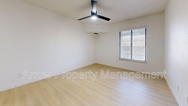 Building Photo - 205 E Arbor Ave