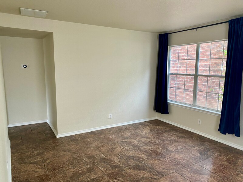 Building Photo - 14735 Bending Point