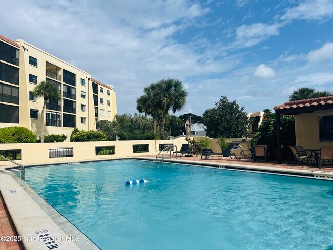 Building Photo - 115 Indian River Dr