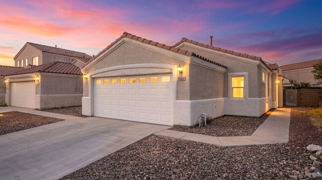 Building Photo - Fully Furnished Single Story Near Silverado Ranch