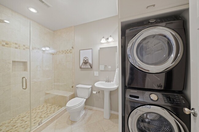 Building Photo - 1413 W 26th St