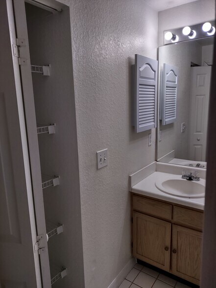 Building Photo - 4620 Saint Croix Ln