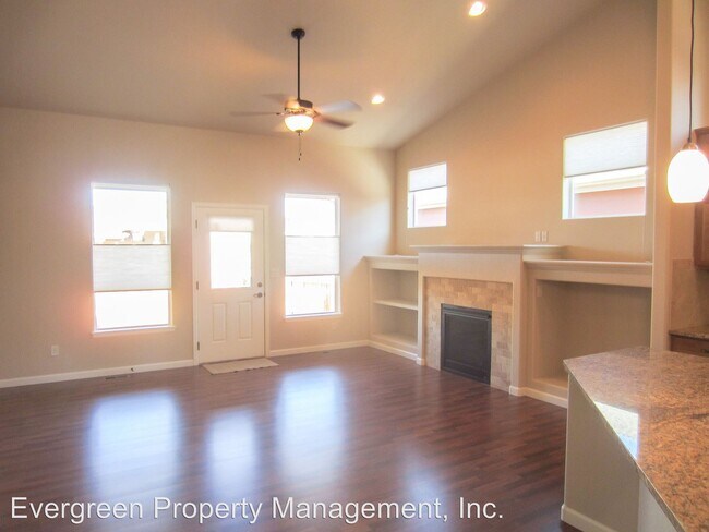 Building Photo - 3 br, 2.5 bath House - 2286 Trestle Rd