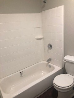 Building Photo - 2800 Burchill Rd