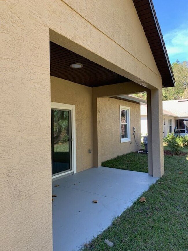 Building Photo - 8 Llosee Ct