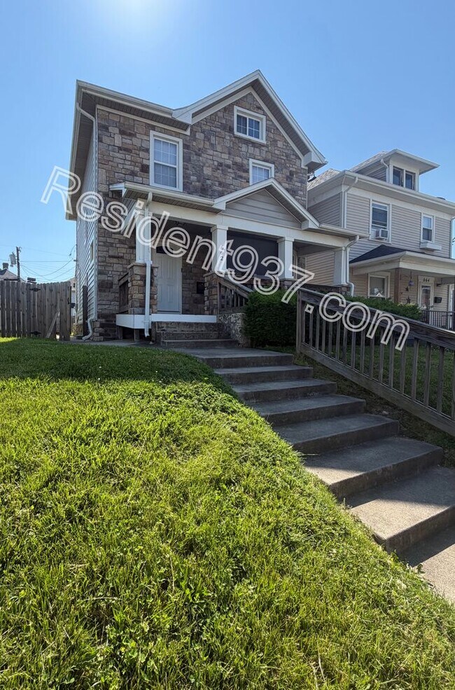 Building Photo - Updated 3 bed 1 bath home!