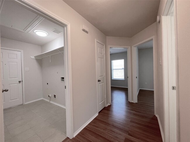 Building Photo - 9030 Canton Park Ln