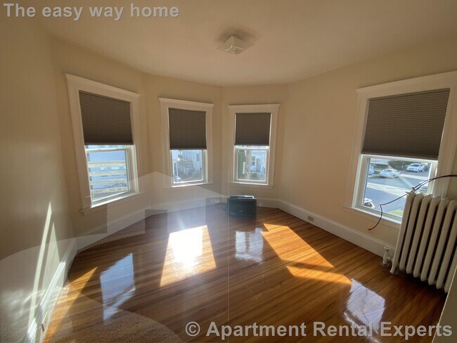 Building Photo - 42 Wilson Ave