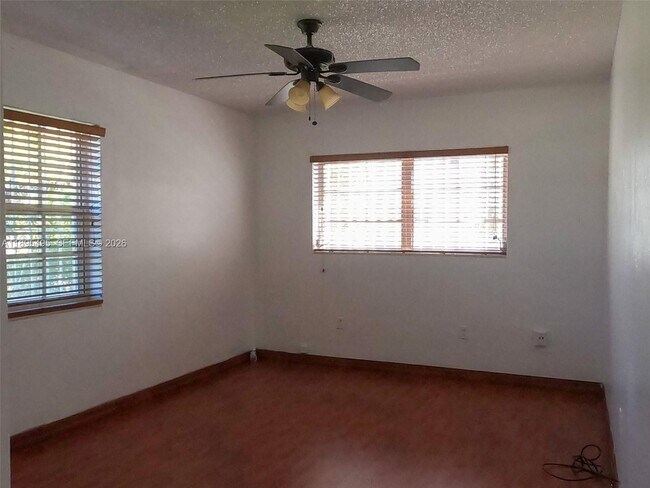 Building Photo - 6420 Miller Dr