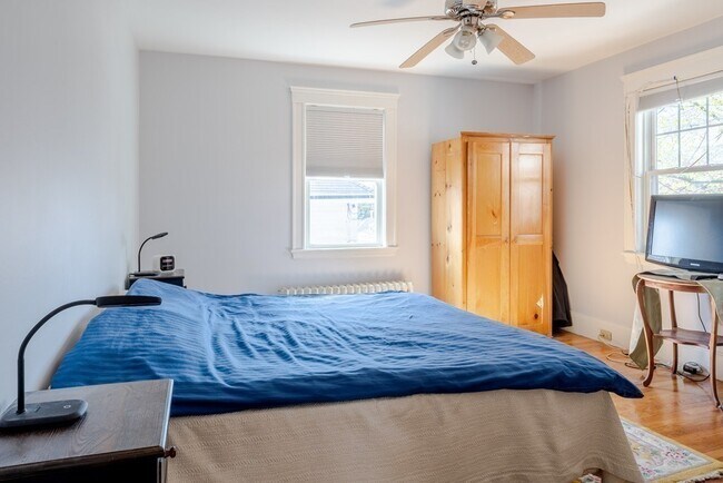 Building Photo - 22 Embassy Rd