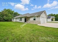 Building Photo - 910-914 N Throckmorton St