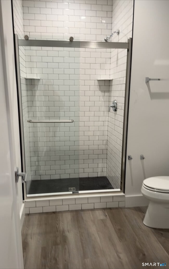 Building Photo - 528 Black Rock Tpke