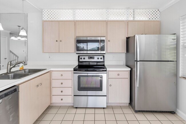 Building Photo - 8159 Andover Ct