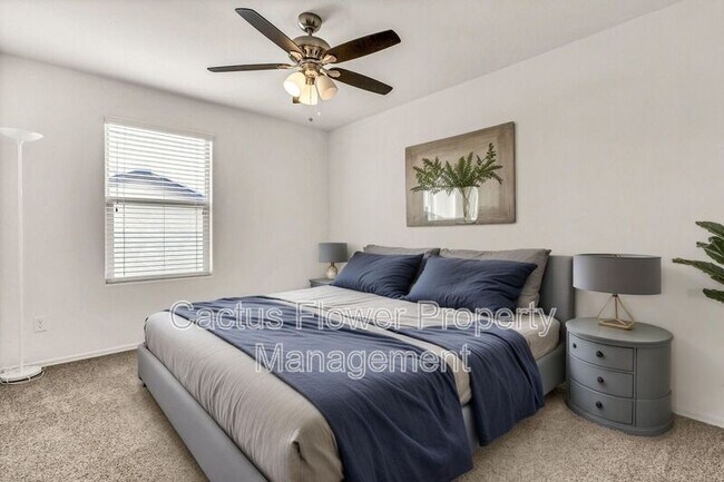 Building Photo - 1245 N Balboa