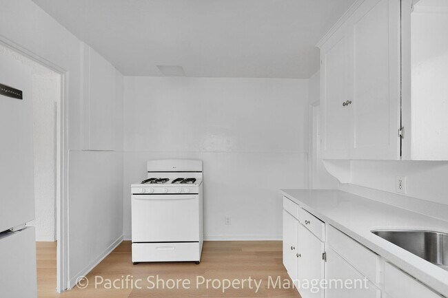 Building Photo - 10753 Tabor St