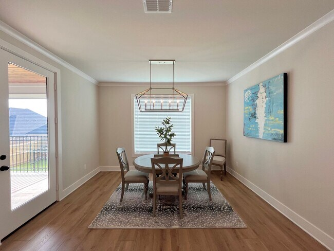 Building Photo - 7123 Alexander Dr