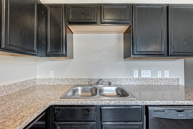 Building Photo - 838 Darbydale Crossing Ln