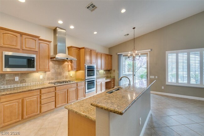 Building Photo - 7228 Night Heron Way