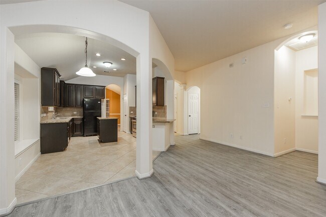 Building Photo - 3418 Lily Ranch Dr