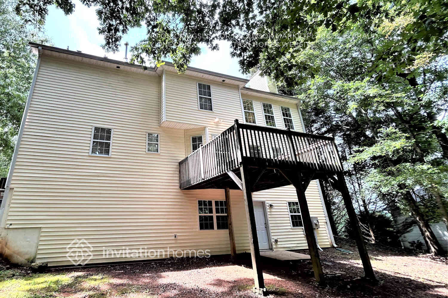 Building Photo - 6935 N Glen Dr