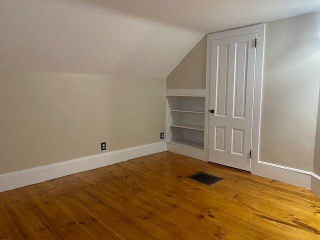 Building Photo - 85 Park St