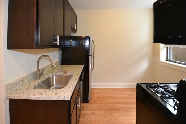 Building Photo - 4139 N Ashland Ave