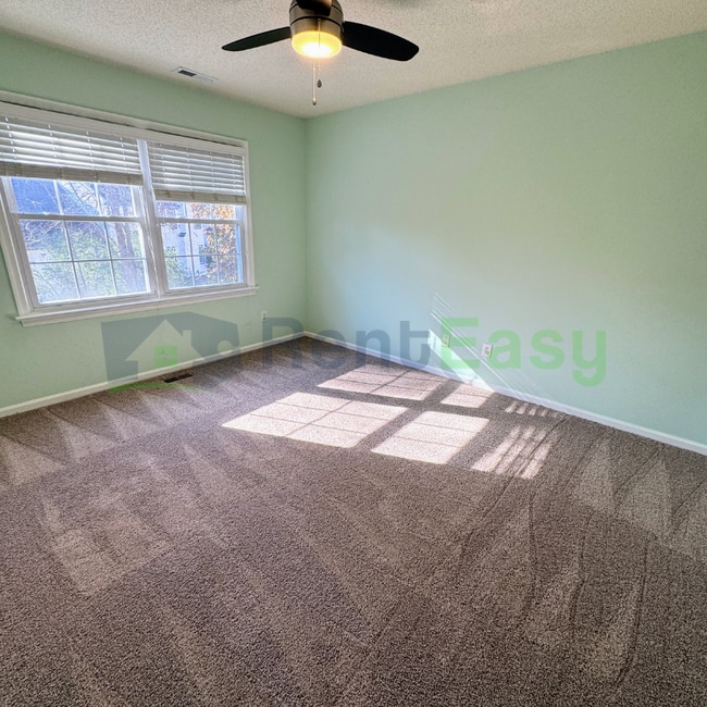 Building Photo - 1001 Fox Rdg Ct