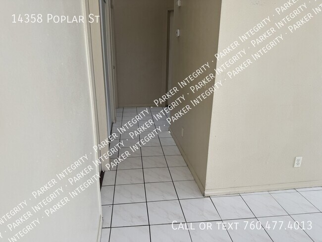 Building Photo - 14358 Poplar St