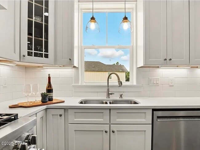 Building Photo - 3555 Sanctuary Dr