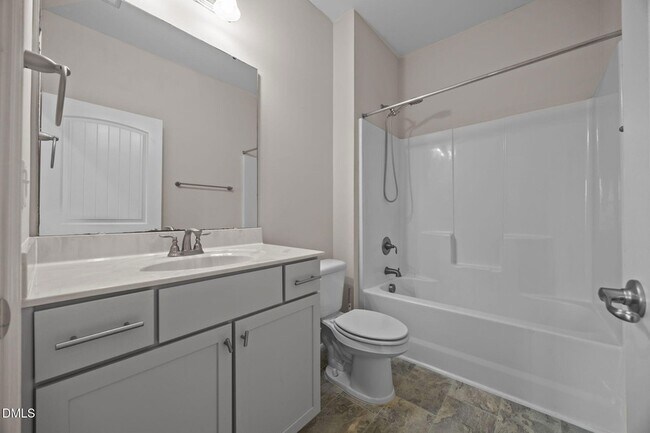 Building Photo - 75 Rolling Waters Ct