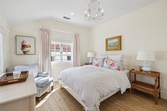 Building Photo - 312 Ruby Ave