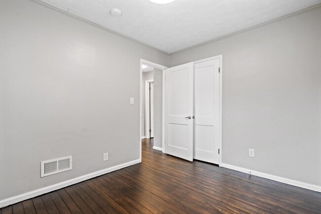 Building Photo - 110 S Bromfield Rd