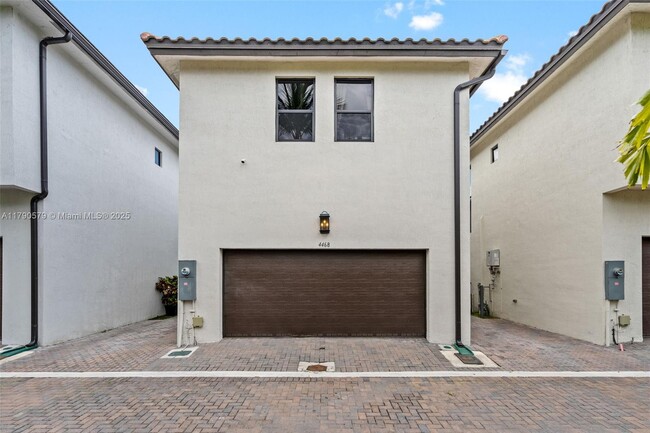 Building Photo - 4468 NW 80th Ave