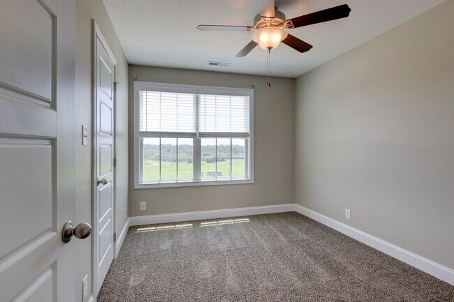 Building Photo - 1121 Cardinal Creek Dr