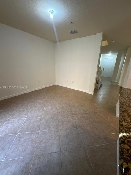 Building Photo - 12444 Emerald Creek Manor