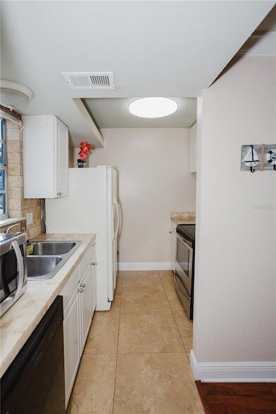 Building Photo - 2302 SW 73rd Terrace