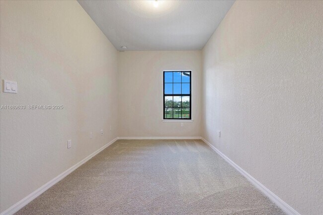 Building Photo - 2108 Appleton Cir N