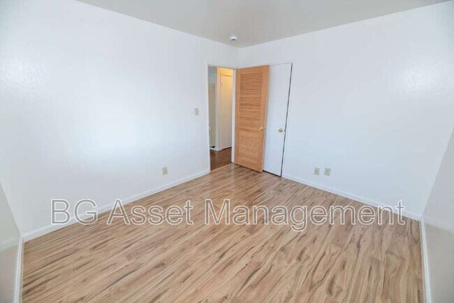 Building Photo - 460 San Marco St