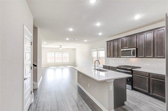 Building Photo - 2853 Moyer Ln