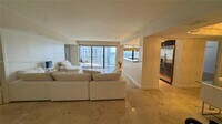 Building Photo - 18181 NE 31st Ct