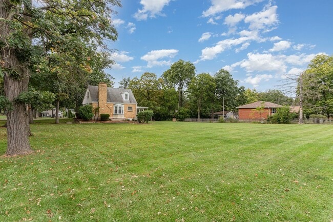 Building Photo - 110 Homestead Dr