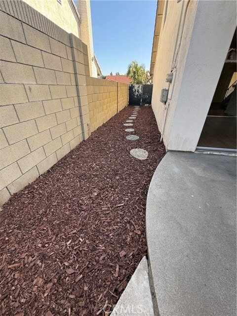 Building Photo - 16417 Stowers Ave