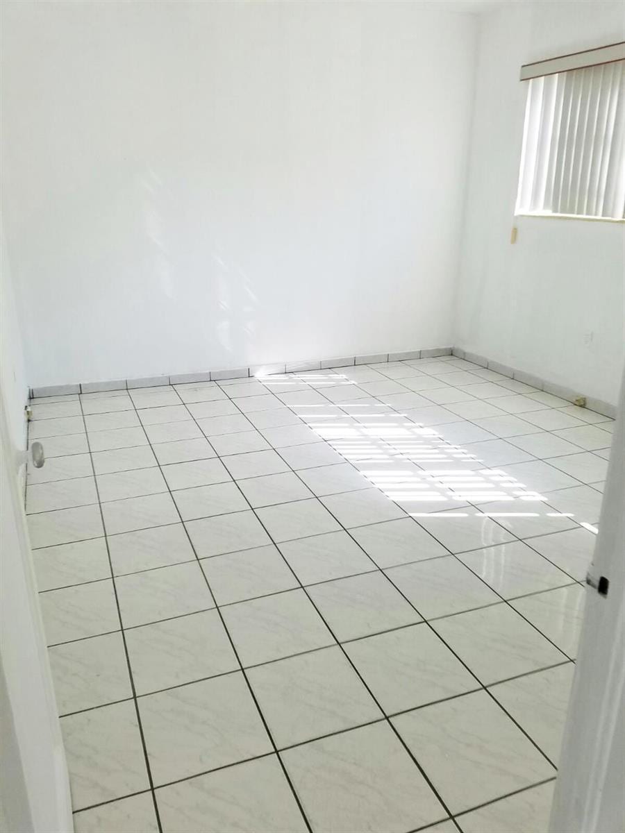 Building Photo - 631 SW 11th St