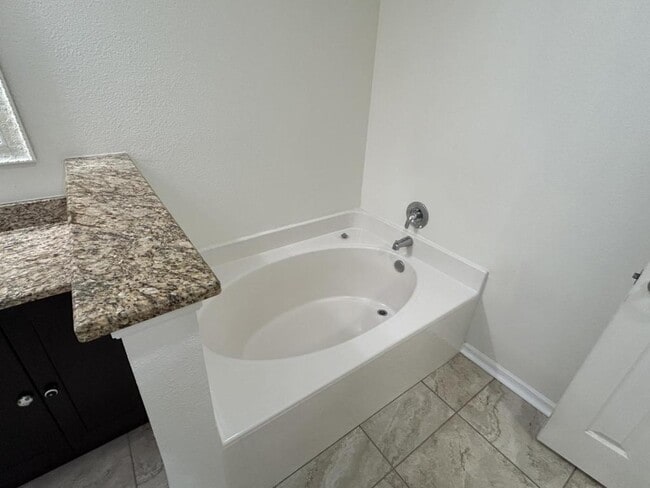 Building Photo - 3257 Helmel Ct