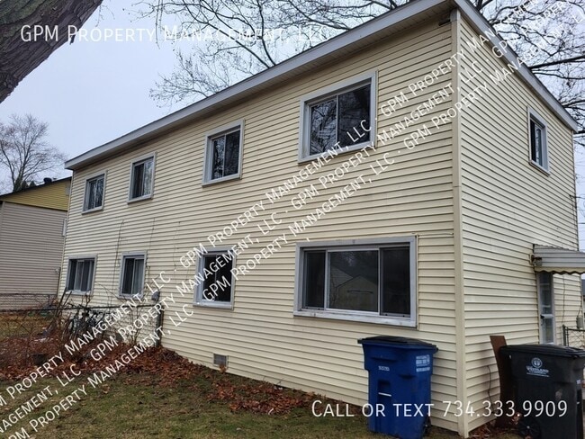 Building Photo - 32009 Ottawa St