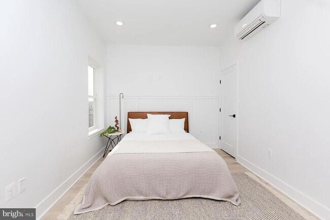 Building Photo - 1617 Eastern Ave